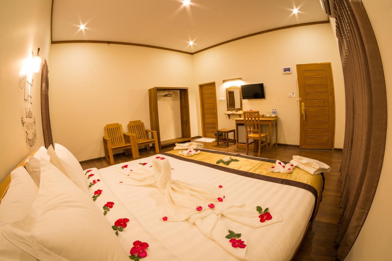 Westay @ Bagan Lotus Hotel Esterno foto