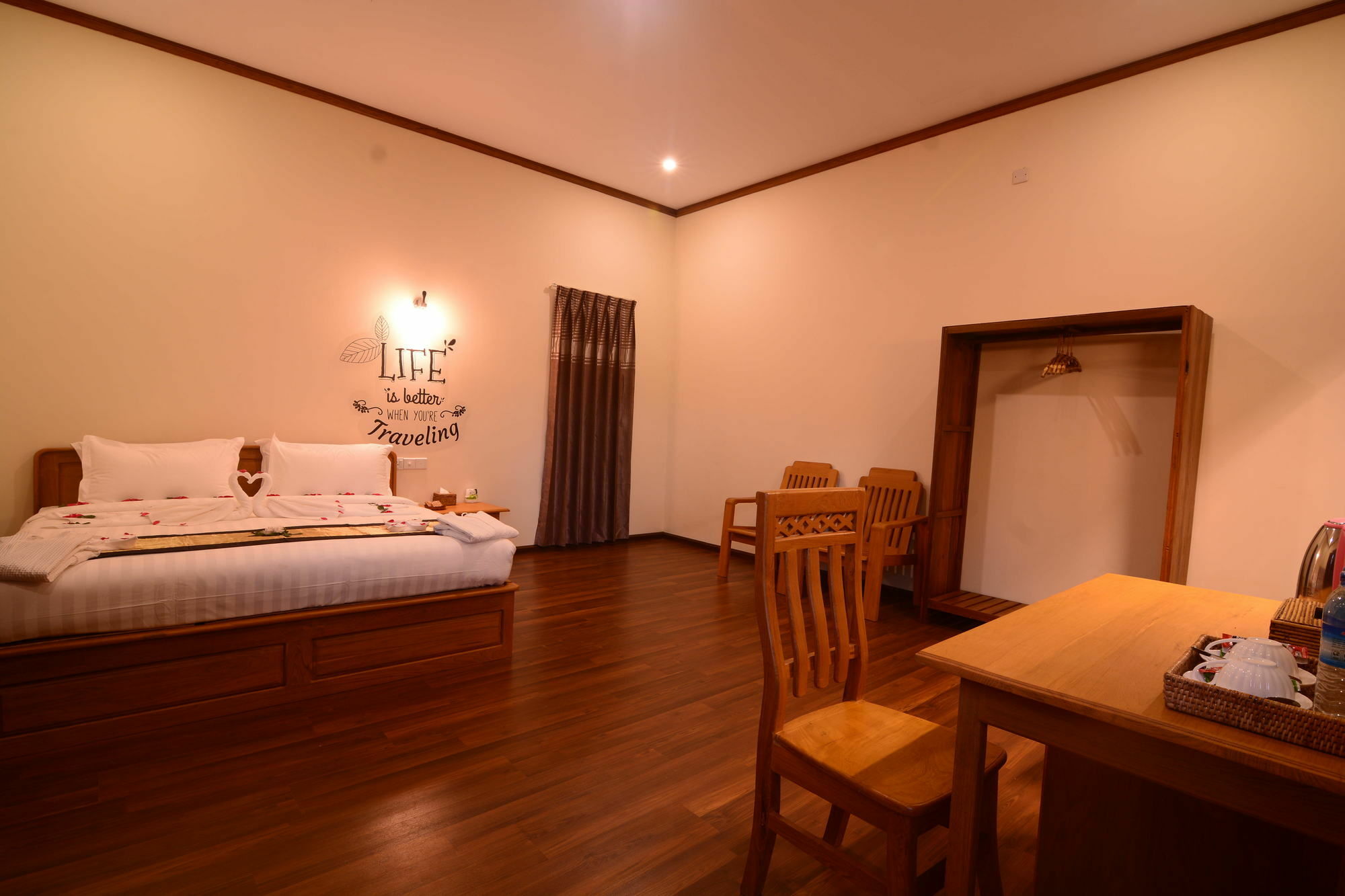 Westay @ Bagan Lotus Hotel Esterno foto
