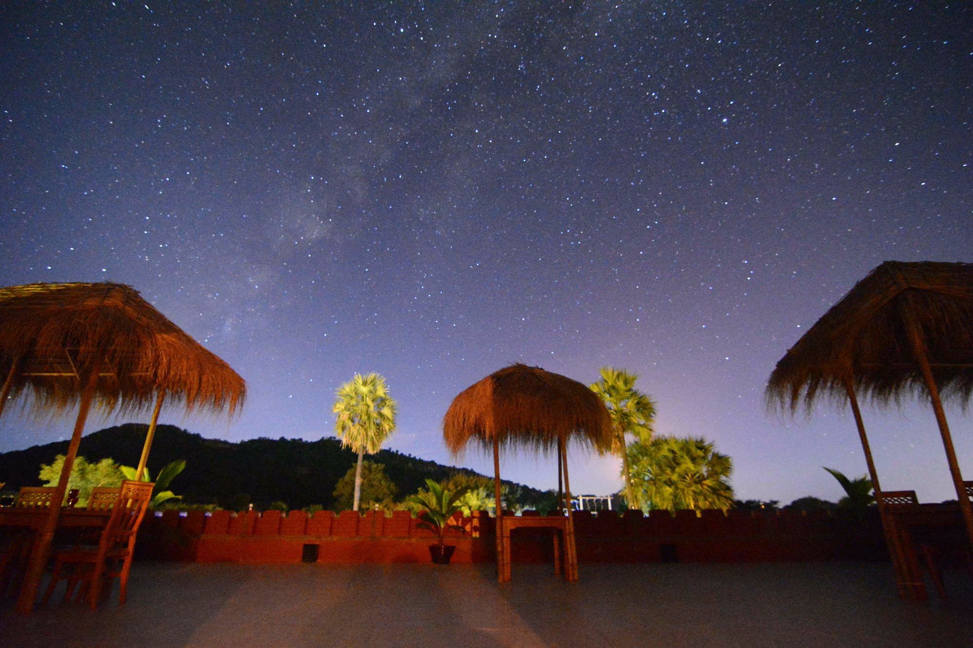 Westay @ Bagan Lotus Hotel Esterno foto